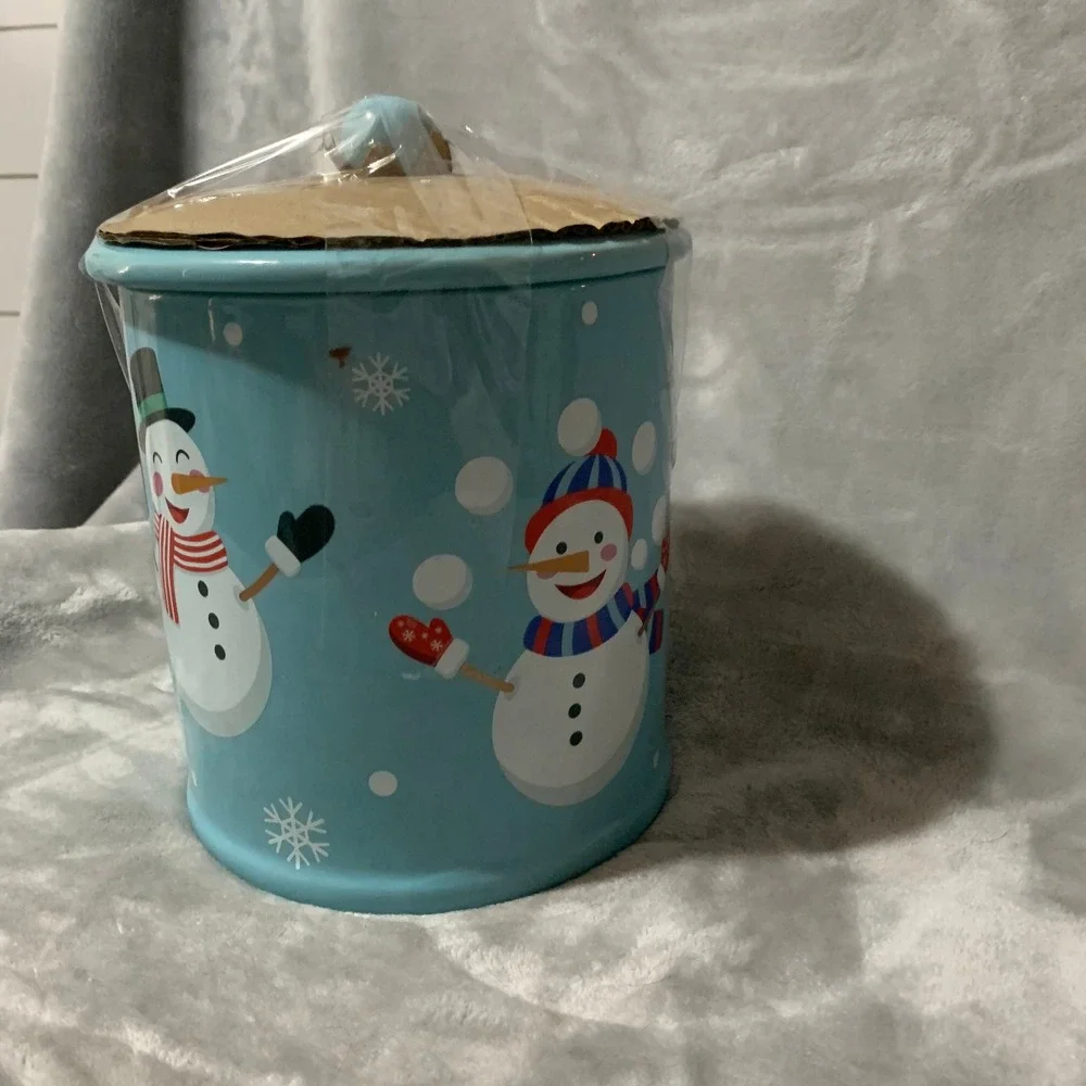 Mrs‎ Fields Snowman Ceramic Cookie Jar Blue Christmas Holiday Treat Canister Lid